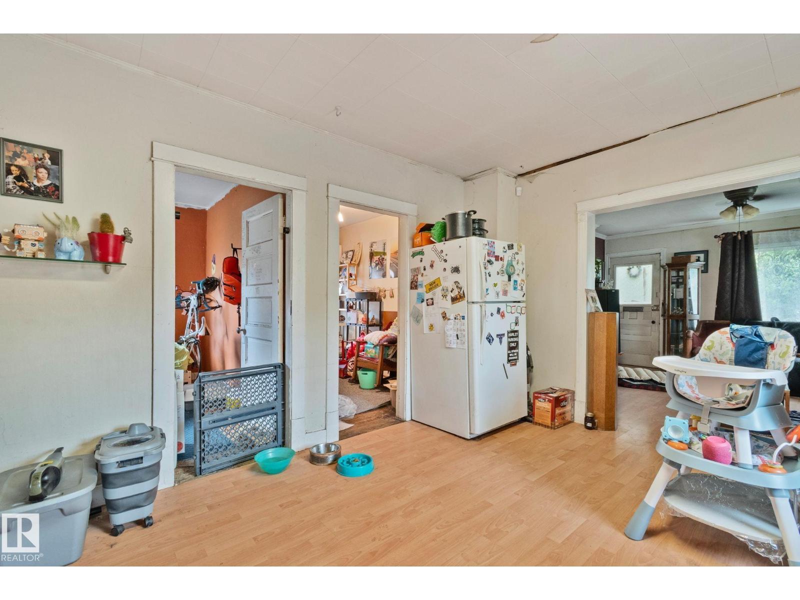 11209 38 St Nw, Edmonton, AB