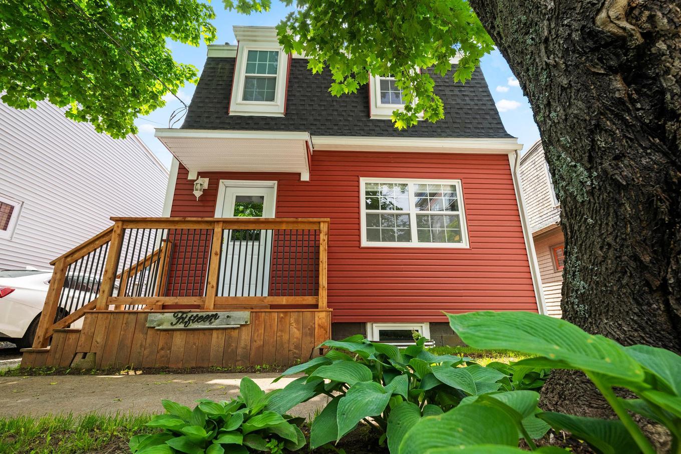15 George Street, Dartmouth, NS