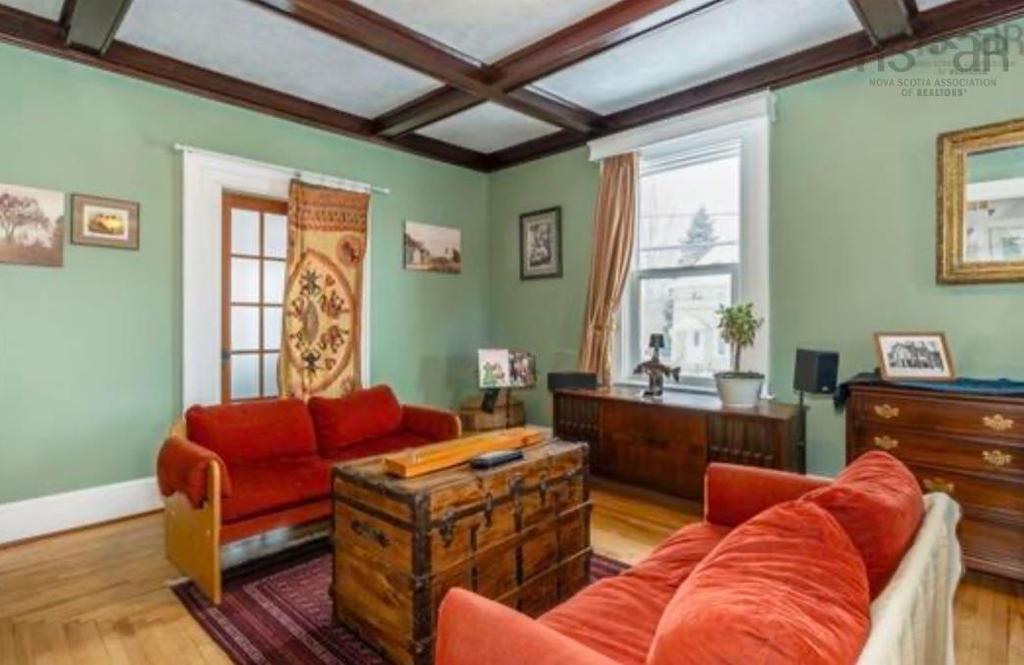 10352 1 Highway, Paradise, NS