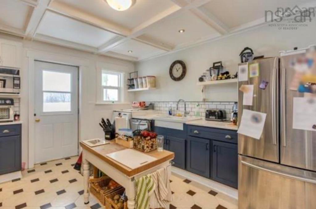 10352 1 Highway, Paradise, NS