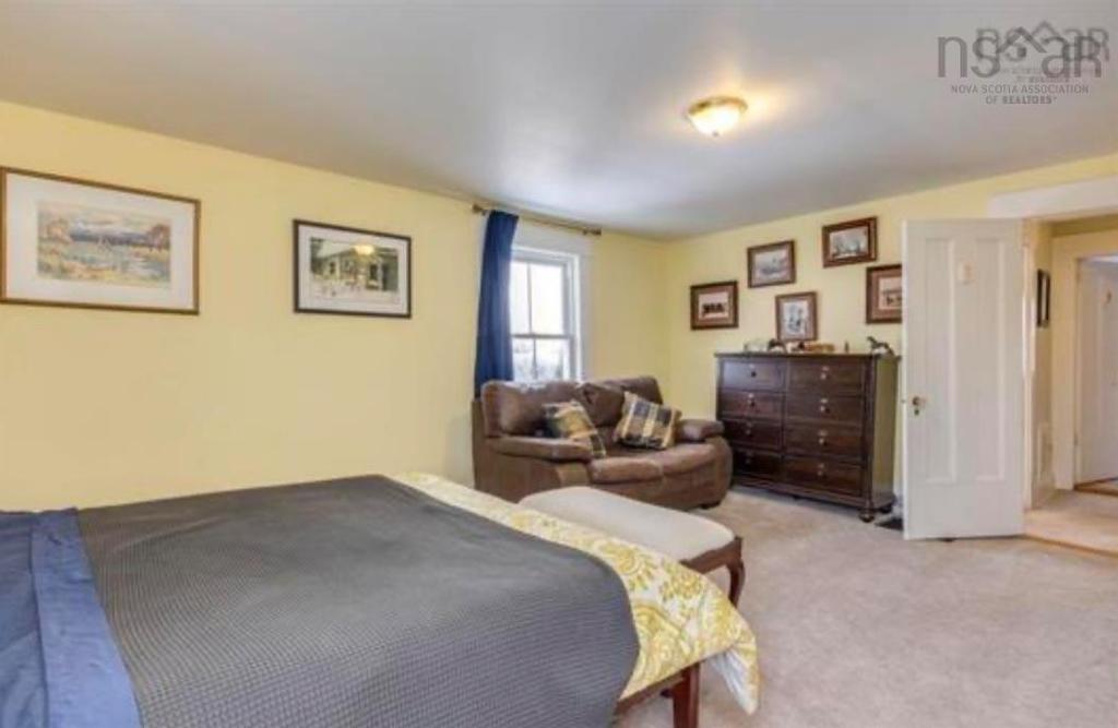 10352 1 Highway, Paradise, NS