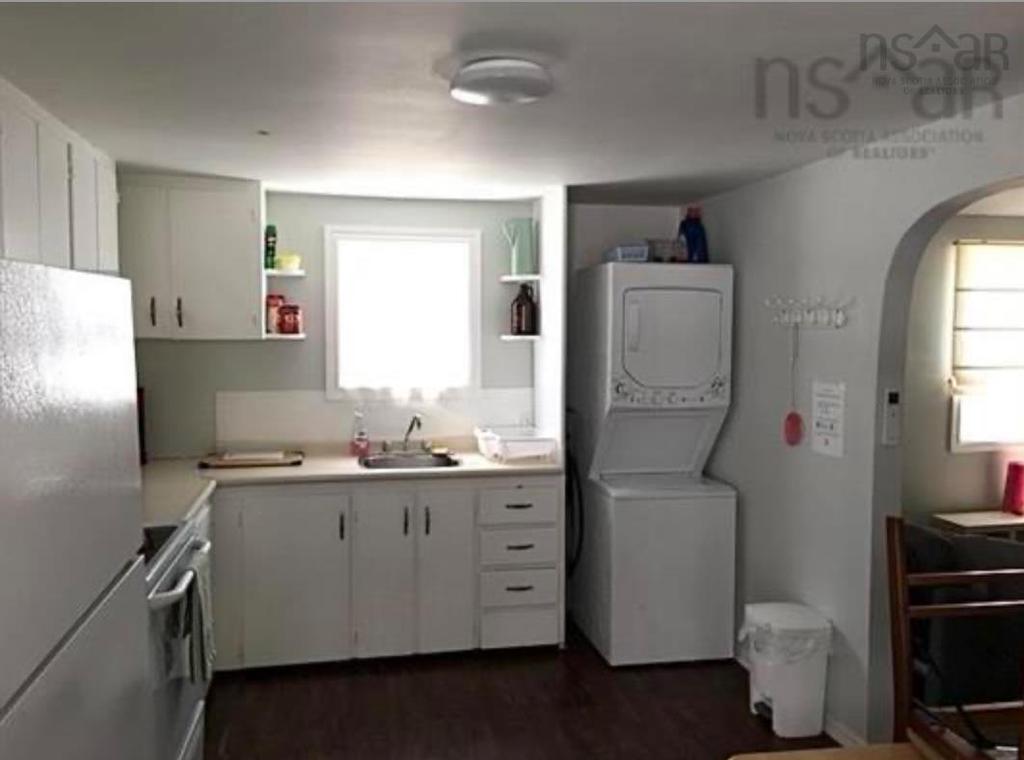 10352 1 Highway, Paradise, NS