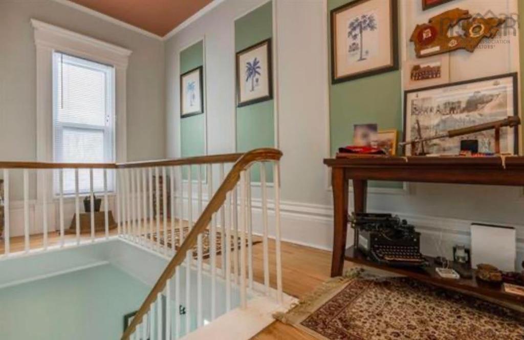 10352 1 Highway, Paradise, NS