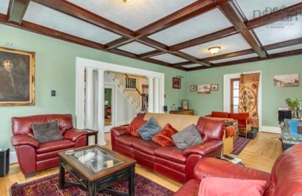 10352 1 Highway, Paradise, NS