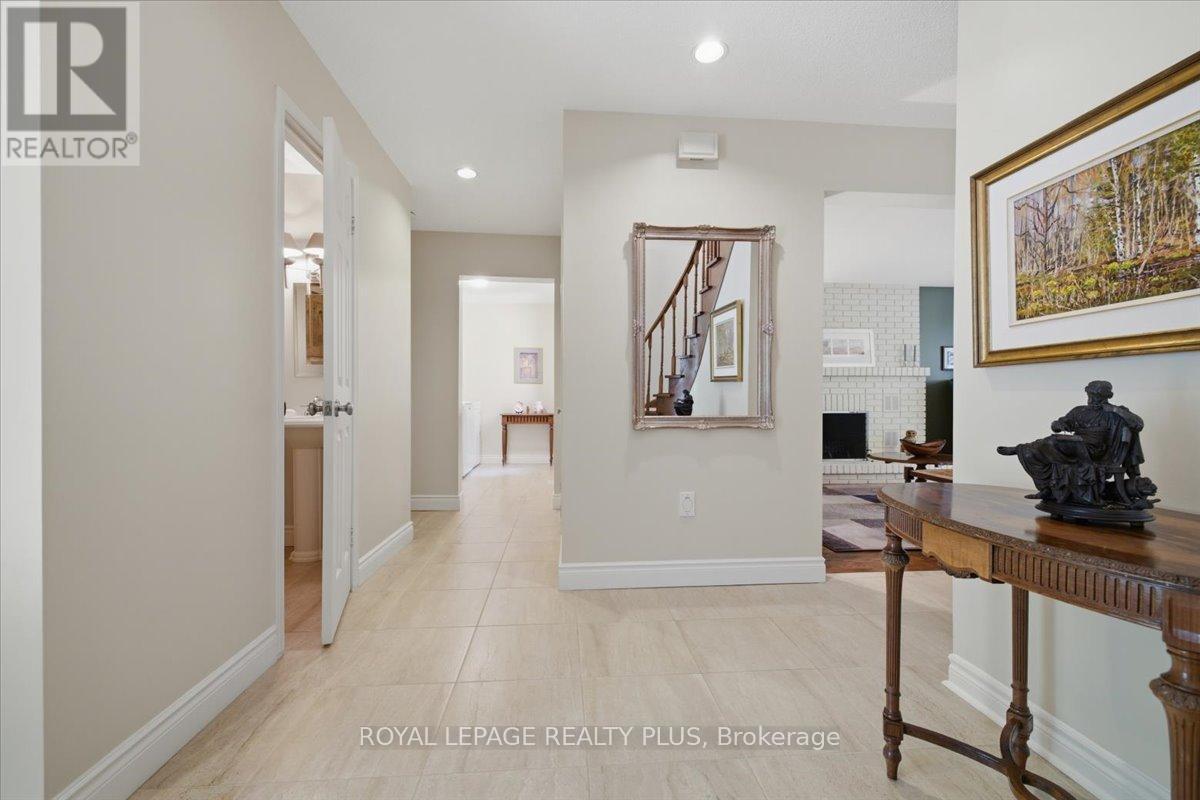 1054 Veroli Court, Mississauga, ON