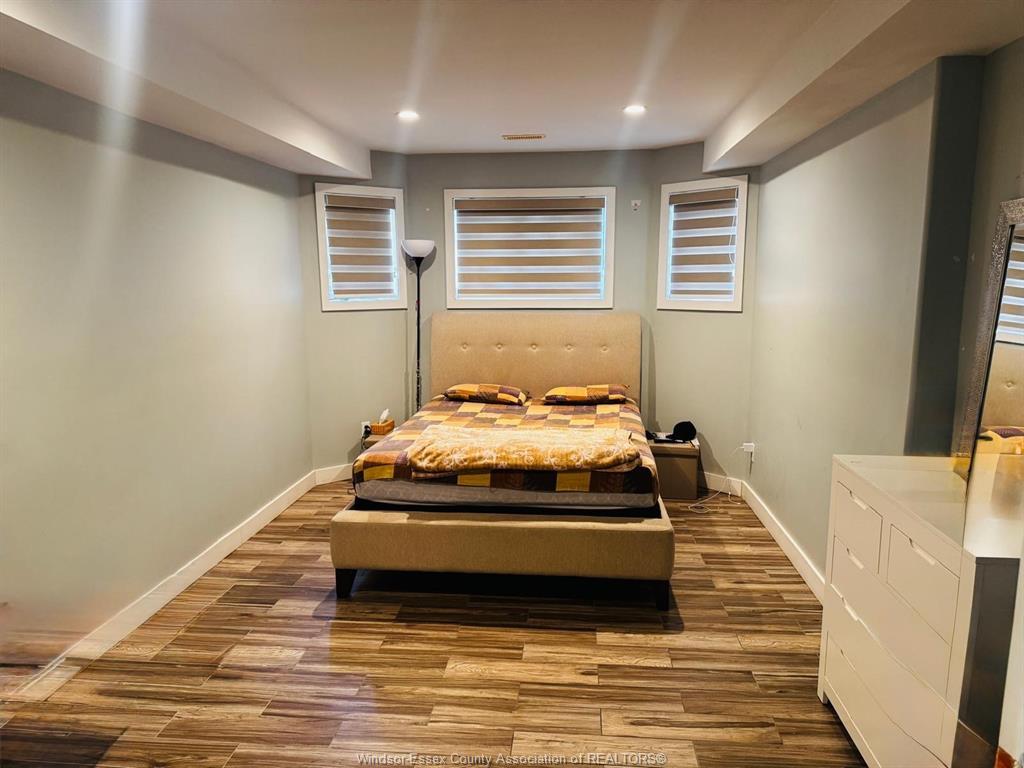 Lower-4625 Bunker Avenue, Windsor, ON