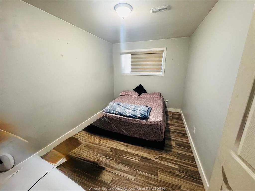 Lower-4625 Bunker Avenue, Windsor, ON
