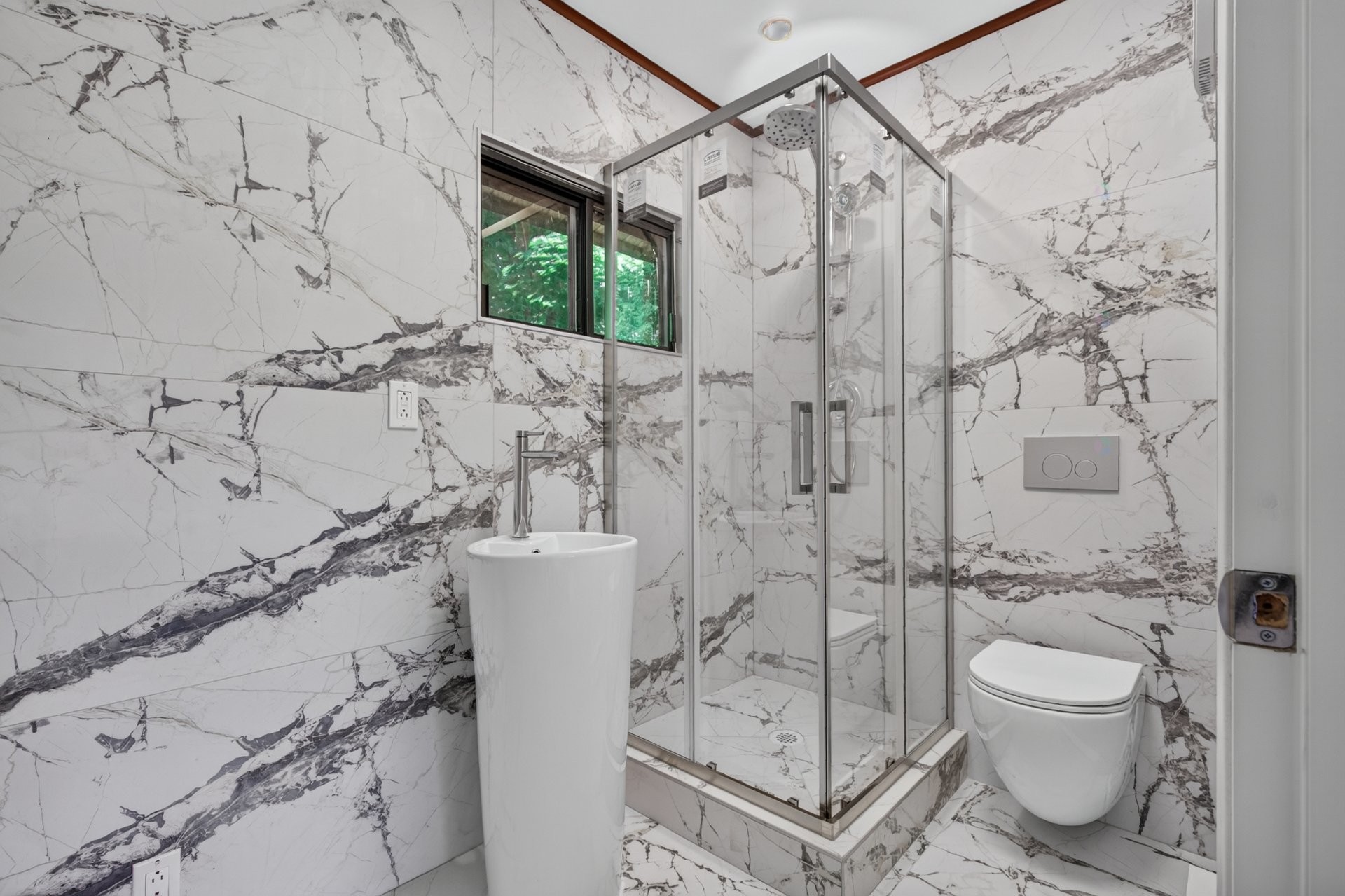 Master Bathroom - 4-280 Rue De Grenoble, Sainte-Adèle, QC