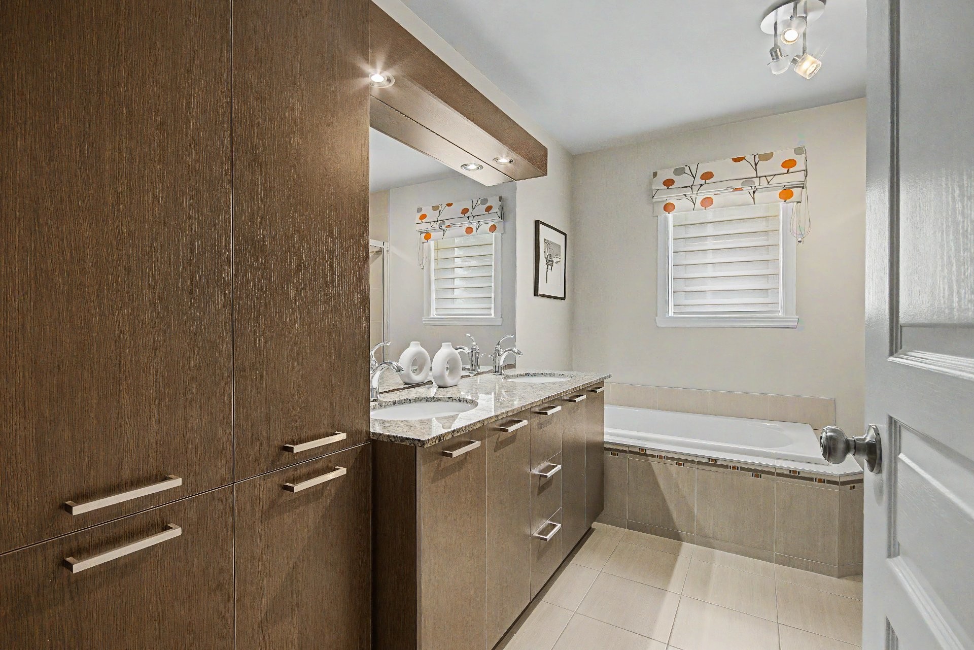 Bathroom - 1-185 Rue Du Sanctuaire, Sainte-Julie, QC - Indoor Photo Showing Bathroom