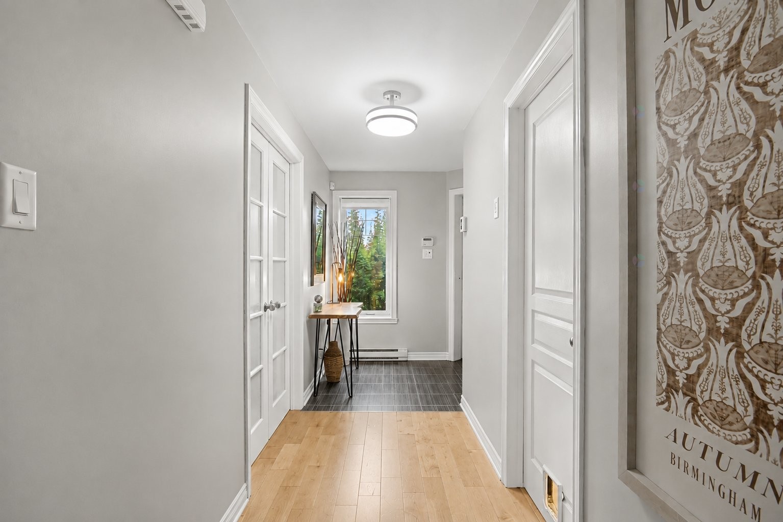 Passageway - 1-185 Rue Du Sanctuaire, Sainte-Julie, QC - Indoor