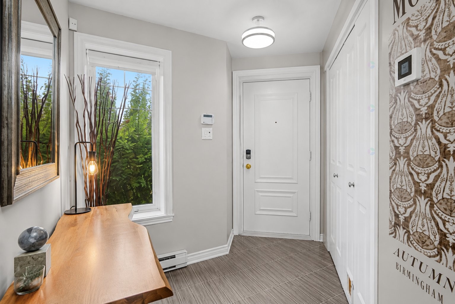 Mud Room - 1-185 Rue Du Sanctuaire, Sainte-Julie, QC - Indoor Photo Showing Other Room