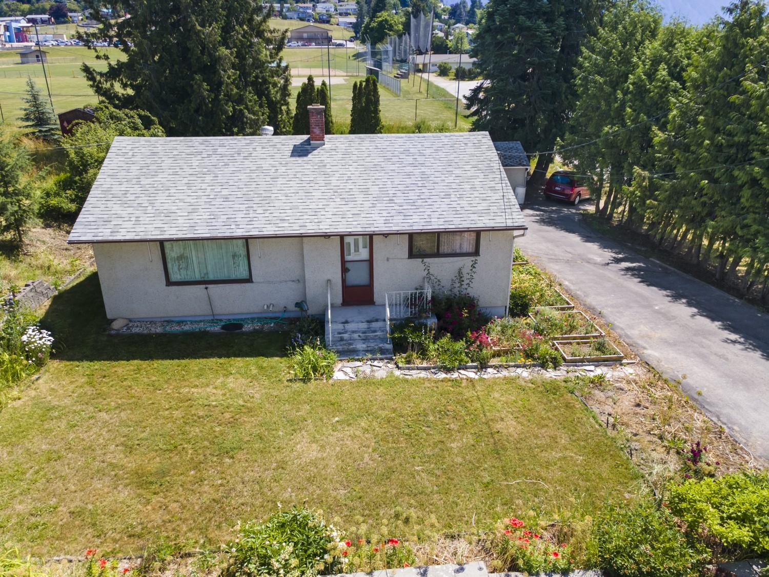 218 16Th Avenue, Creston, BC