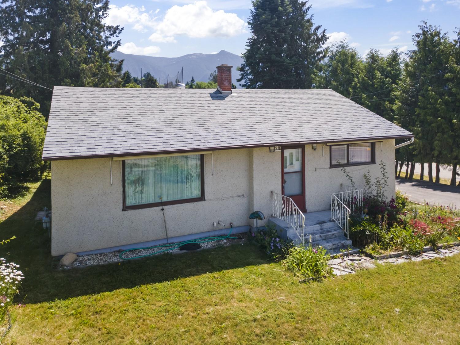 218 16Th Avenue, Creston, BC