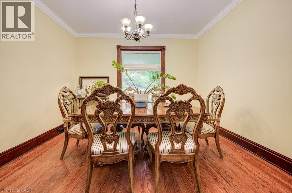6 Tweed Street, Waterloo, ON - Indoor Photo Showing Dining Room