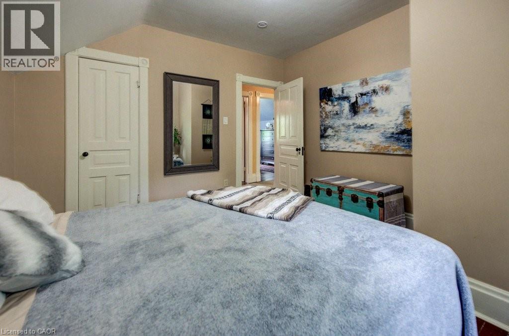 6 Tweed Street, Waterloo, ON - Indoor Photo Showing Bedroom