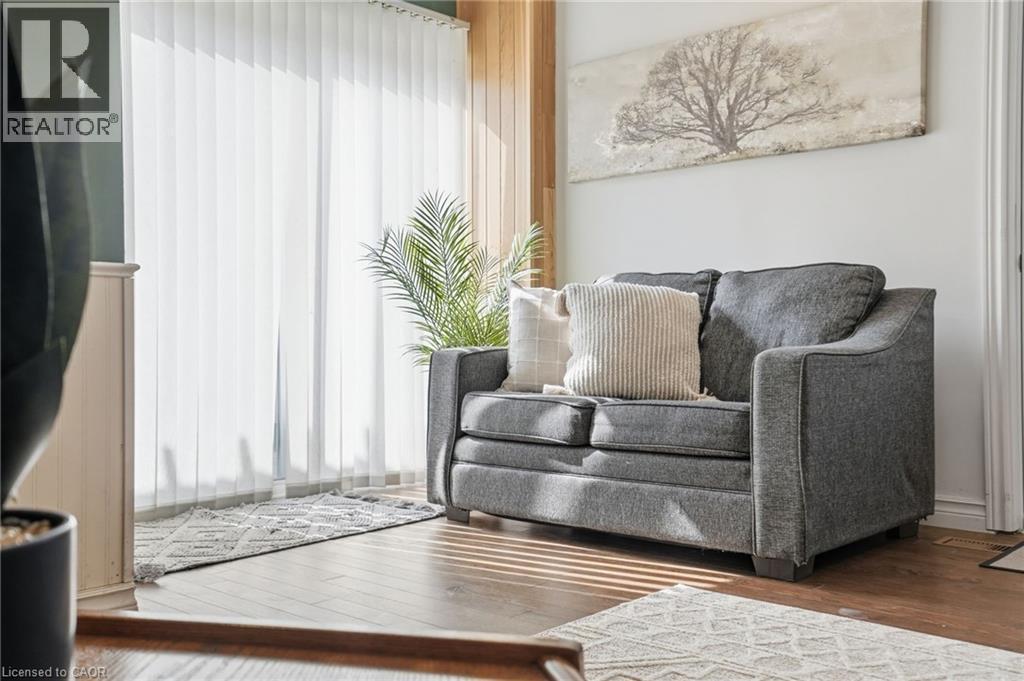 35 Chatham Street, Hamilton, ON - Indoor