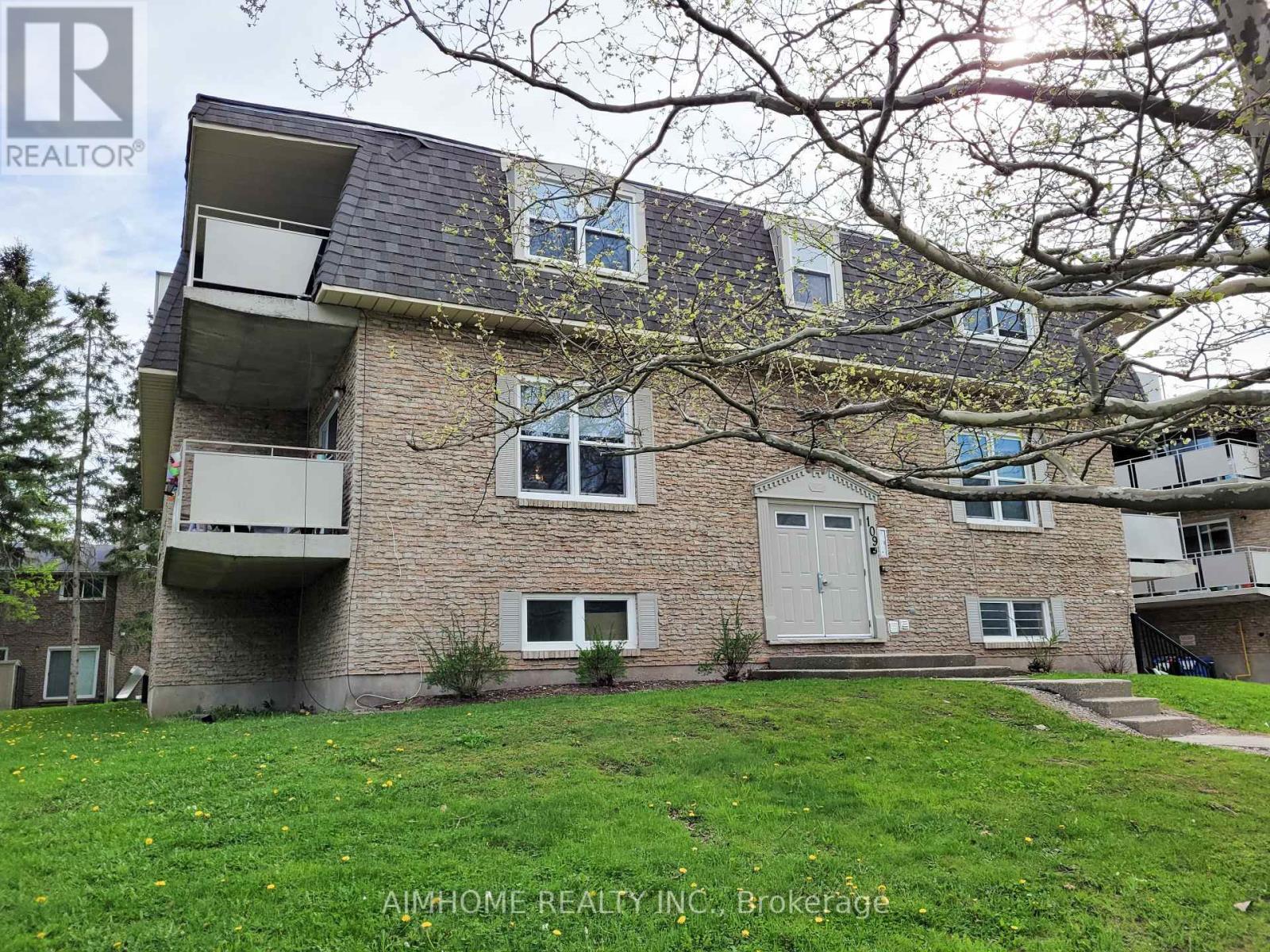 109 Westmount Road N, Waterloo, ON
