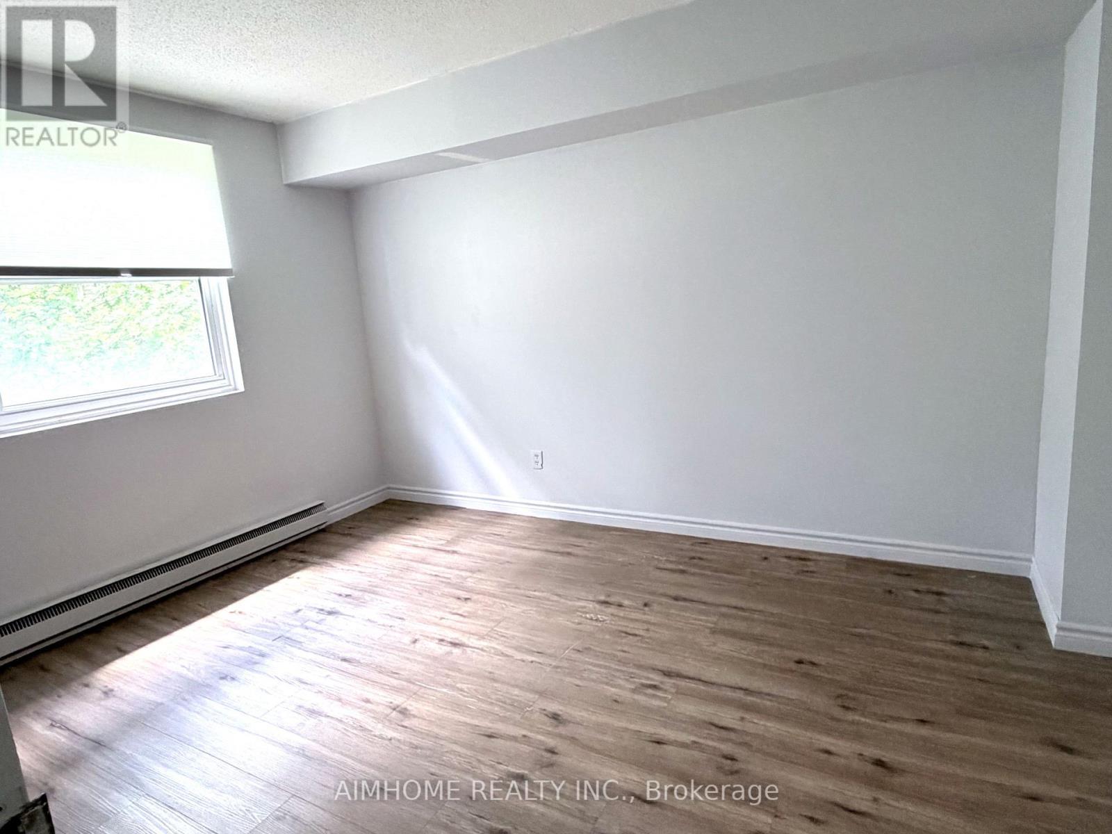 109 Westmount Road N, Waterloo, ON