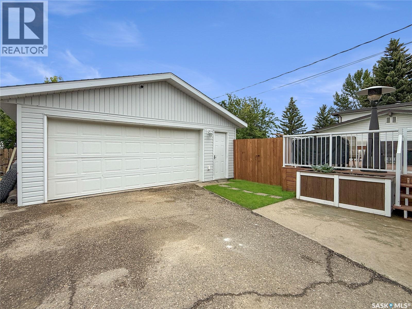 11 Hayward Place, Swift Current, SK