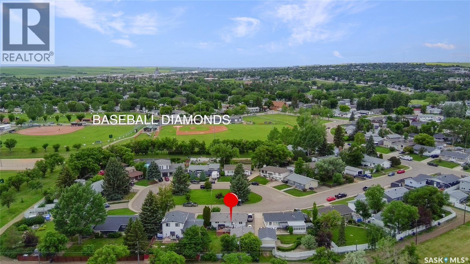 11 Hayward Place, Swift Current, SK