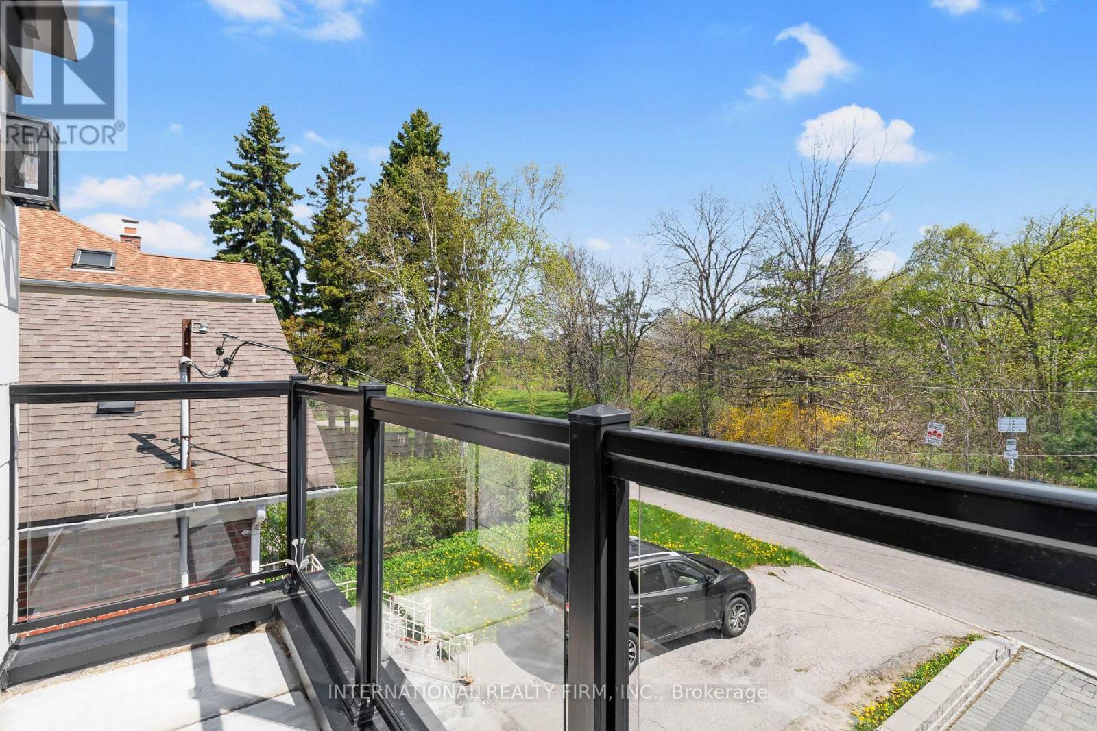 46 Sunnypoint Crescent, Toronto, ON