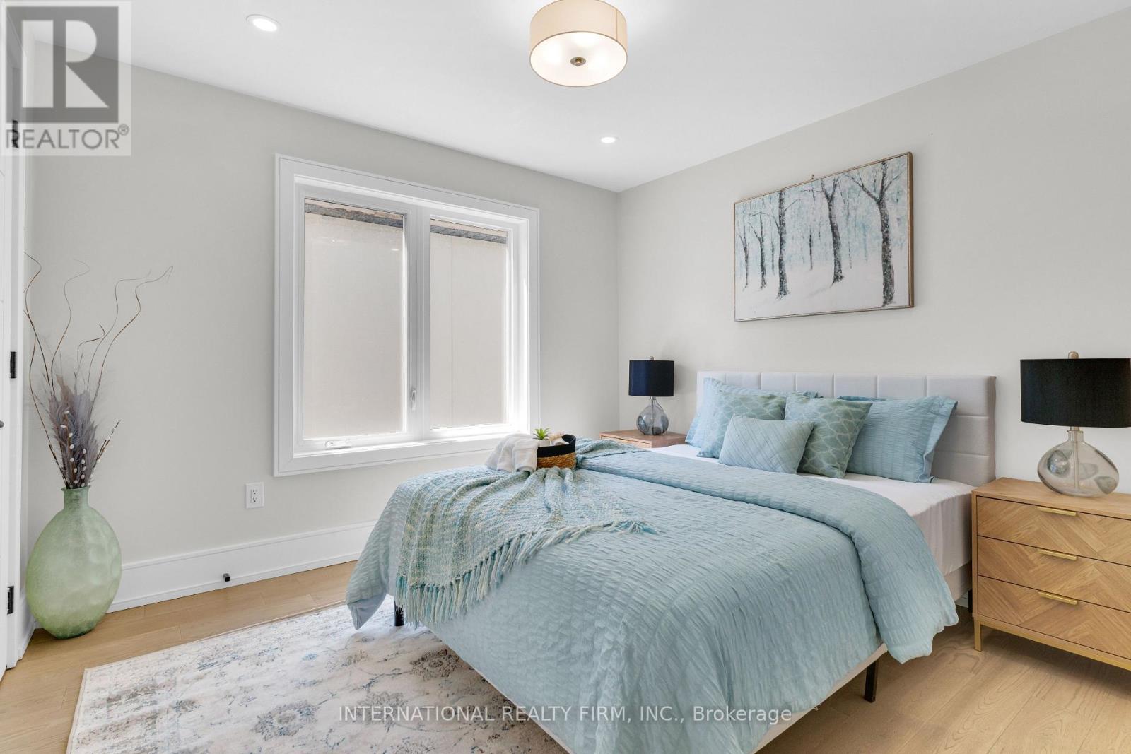 46 Sunnypoint Crescent, Toronto, ON