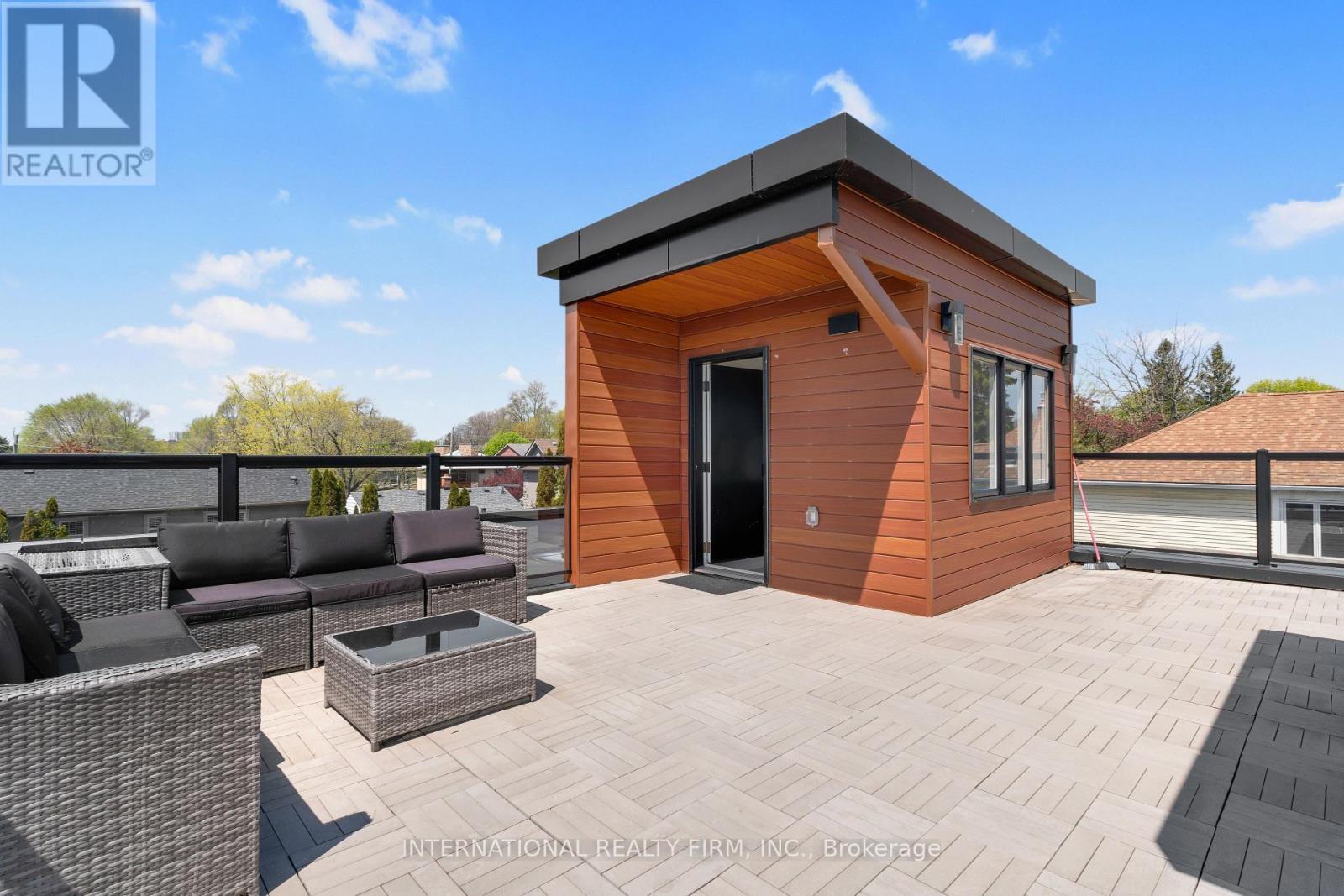 46 Sunnypoint Crescent, Toronto, ON