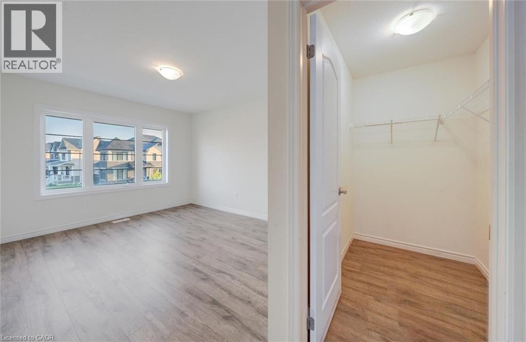 52 Explorer Way, Thorold, ON
