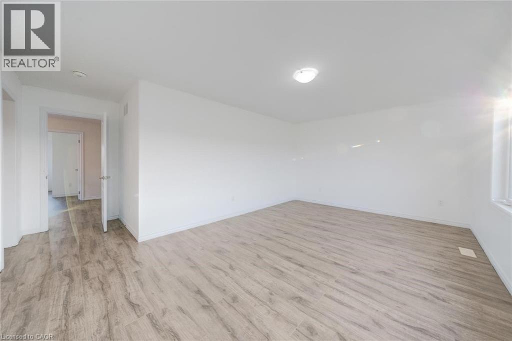 52 Explorer Way, Thorold, ON