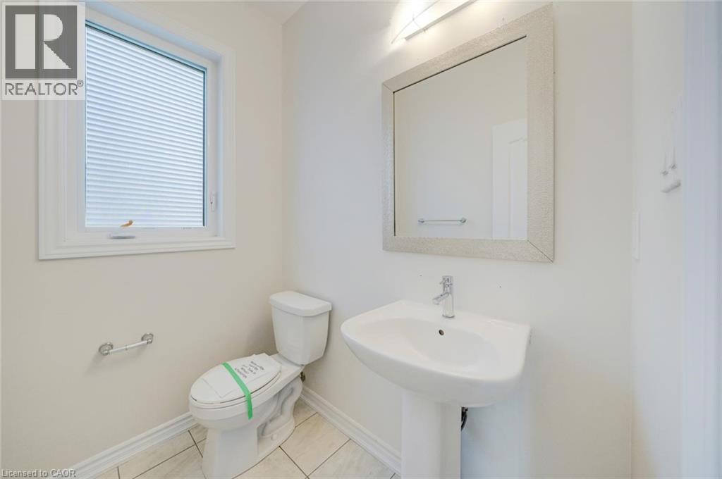 52 Explorer Way, Thorold, ON