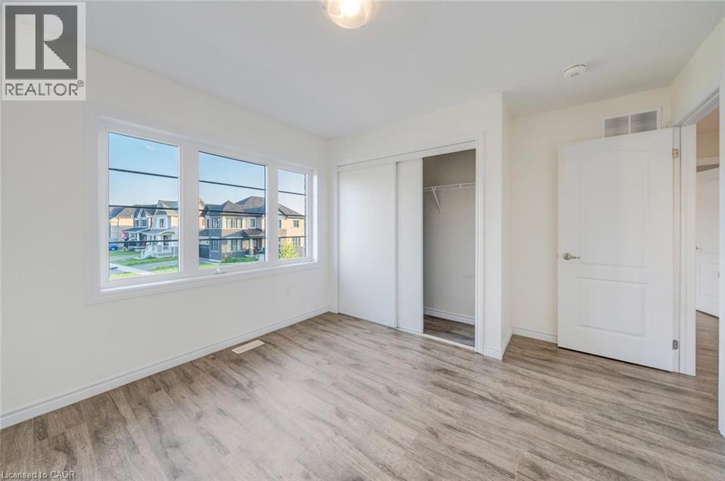 52 Explorer Way, Thorold, ON