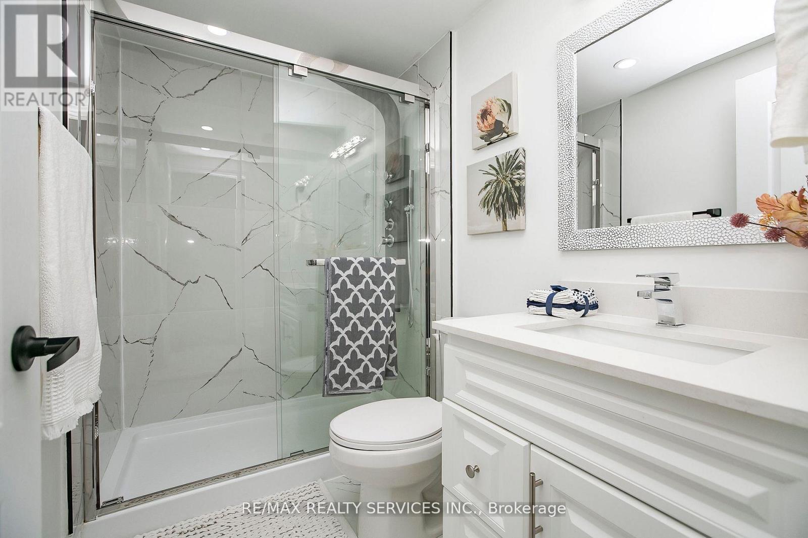 20 Somerset Avenue, Hamilton, ON