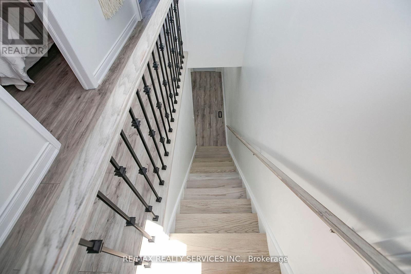 20 Somerset Avenue, Hamilton, ON