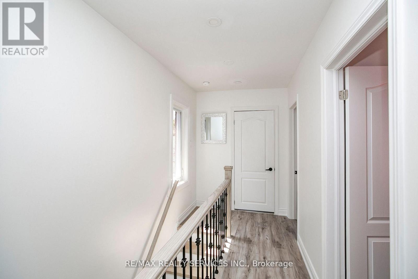 20 Somerset Avenue, Hamilton, ON