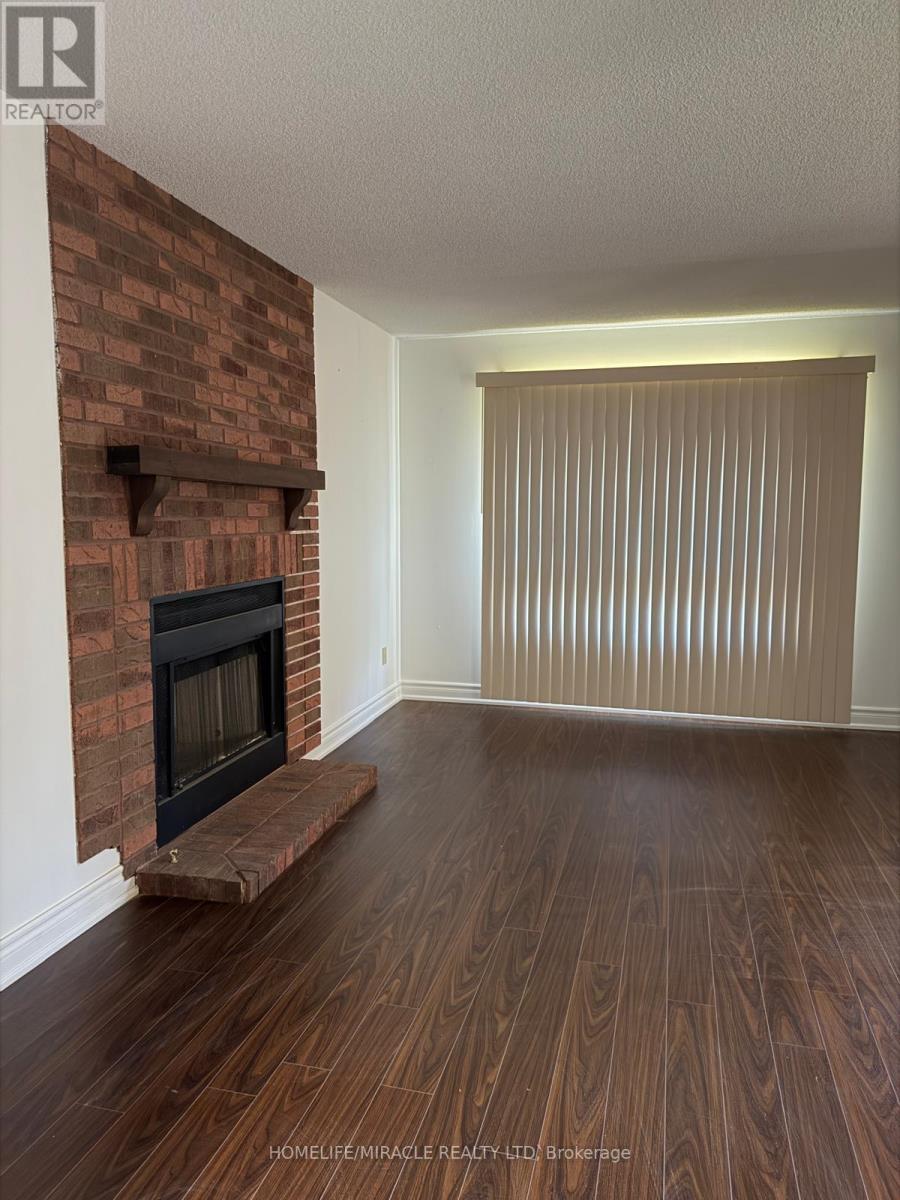 51 Wright Crescent, Ajax, ON