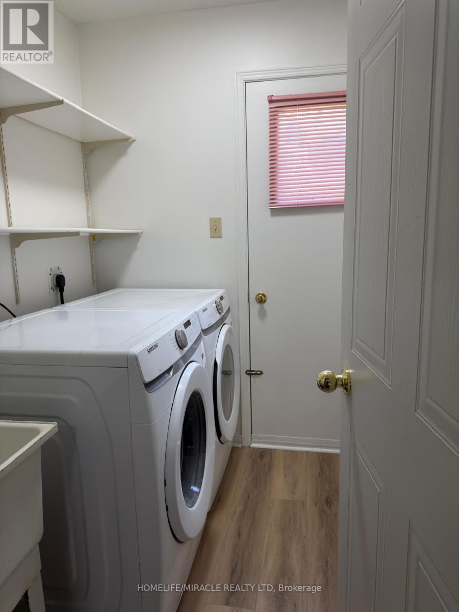 51 Wright Crescent, Ajax, ON
