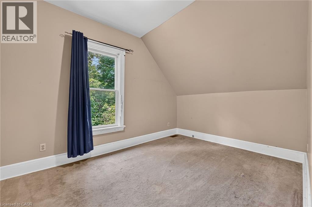 44 Sims Lock Road, Caledonia, ON - Indoor Photo Showing Other Room