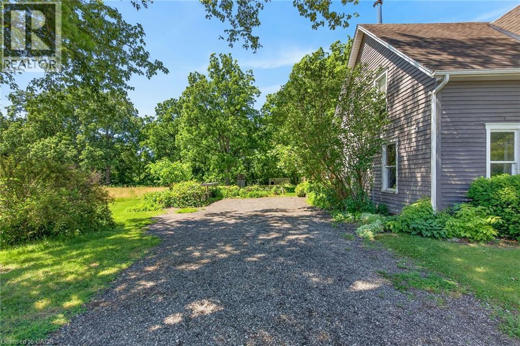 44 Sims Lock Road, Caledonia, ON - Outdoor