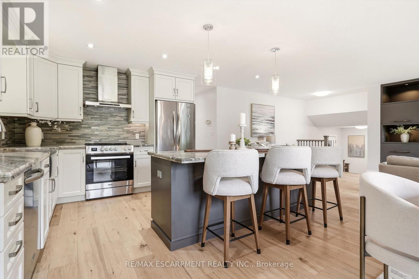 2234 Kilbride Street, Burlington, ON