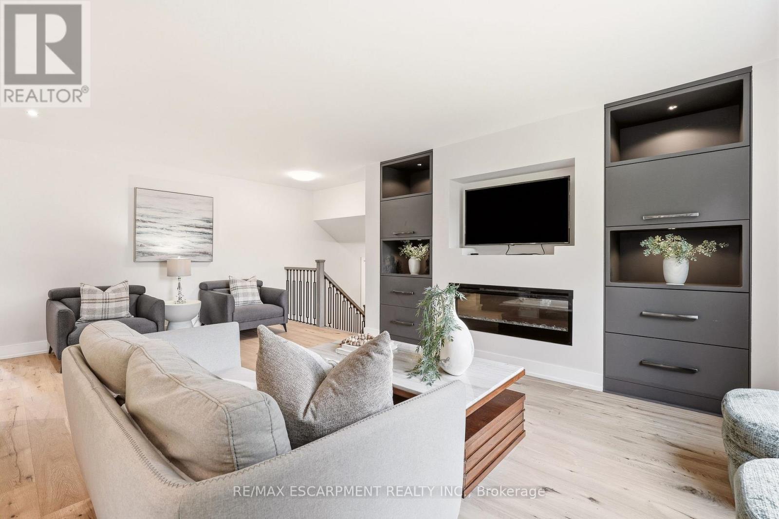2234 Kilbride Street, Burlington, ON