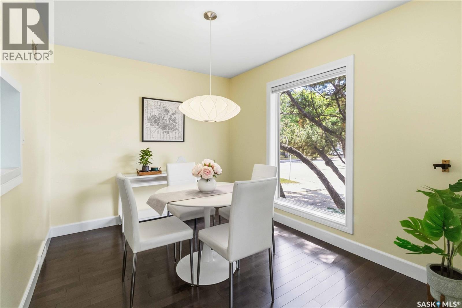 1329 14Th Street E, Saskatoon, SK