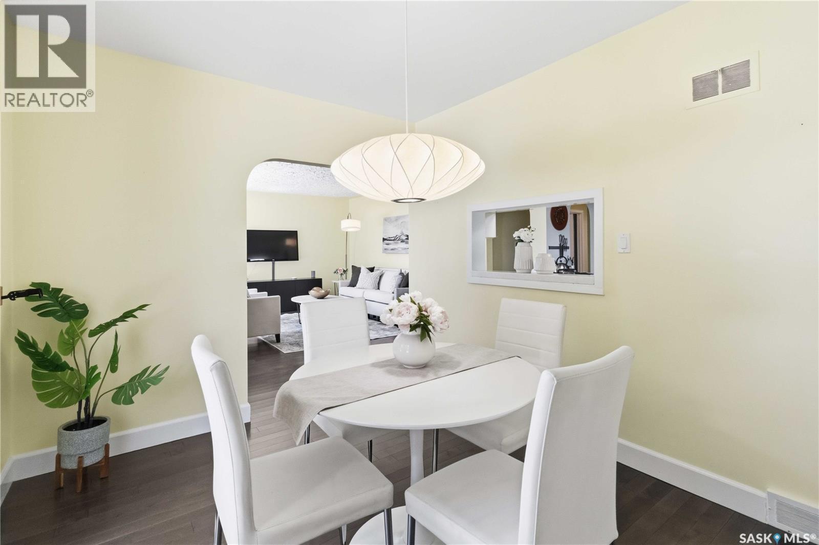 1329 14Th Street E, Saskatoon, SK