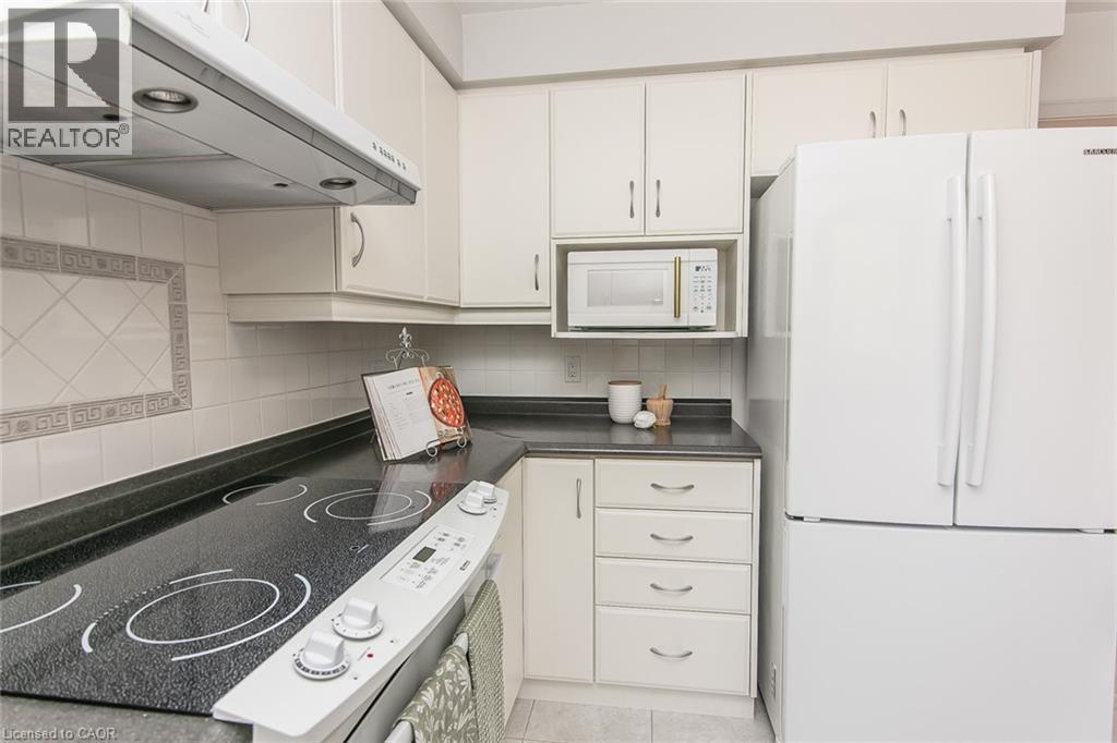 570 Hallmark Drive, Waterloo, ON