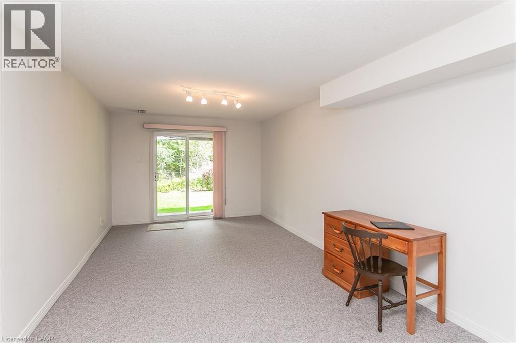 570 Hallmark Drive, Waterloo, ON