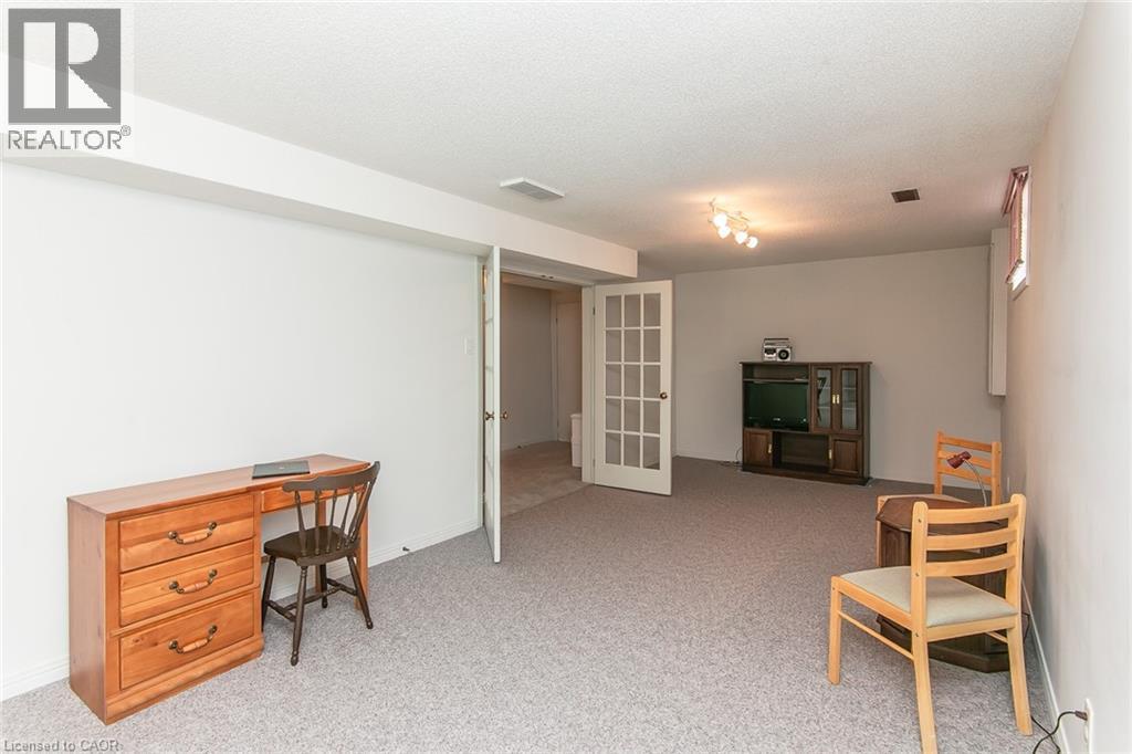 570 Hallmark Drive, Waterloo, ON