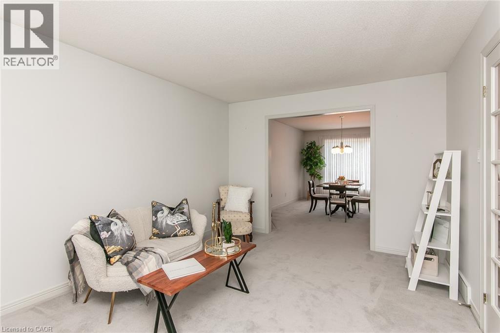 570 Hallmark Drive, Waterloo, ON
