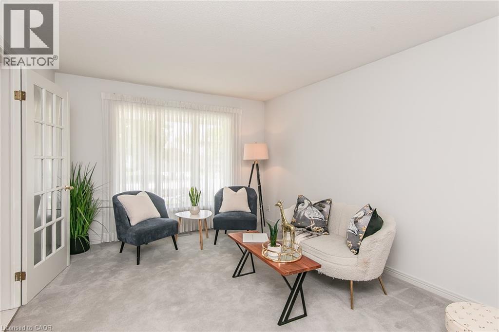570 Hallmark Drive, Waterloo, ON