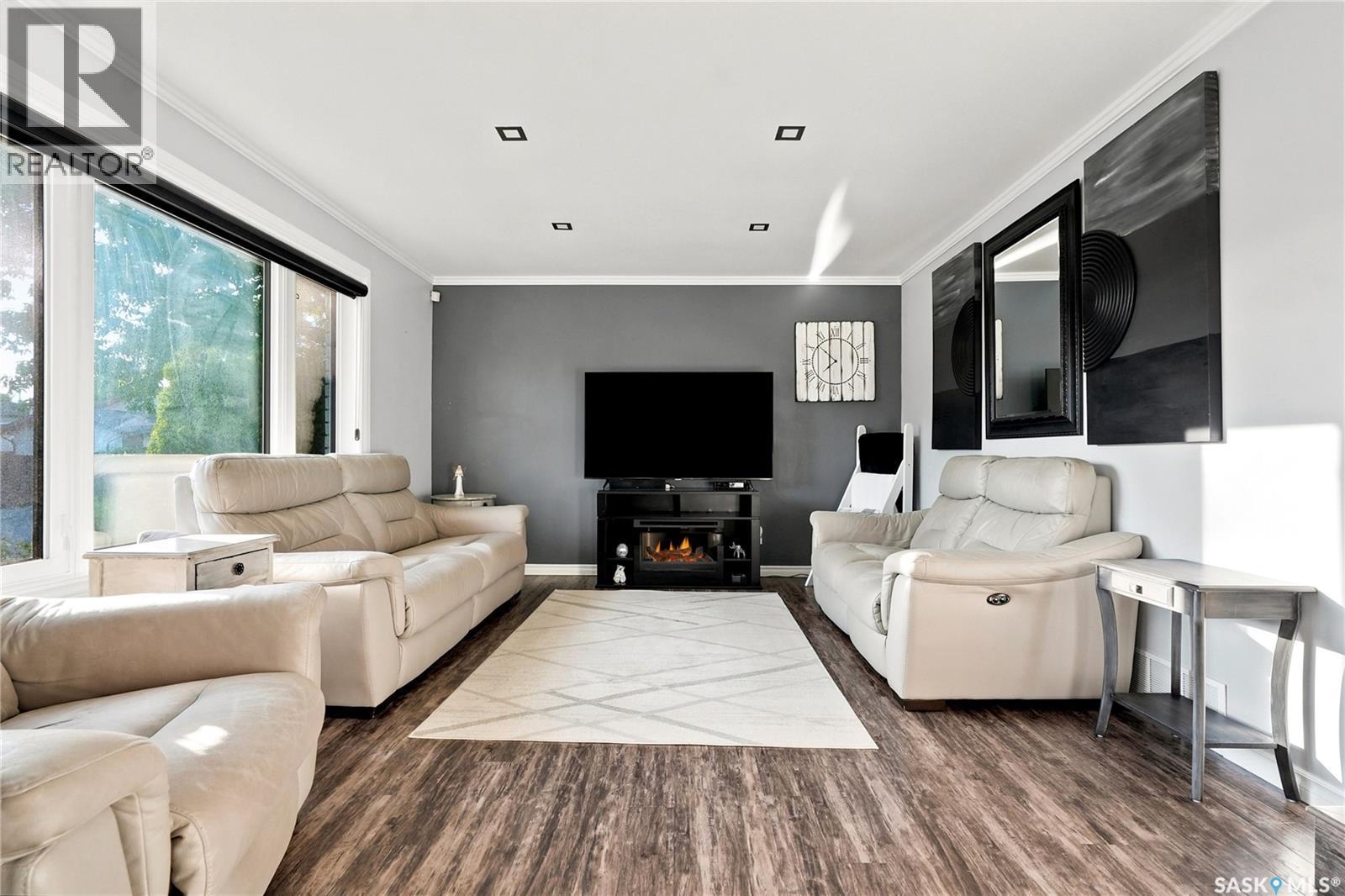 559 Delaronde Road, Saskatoon, SK