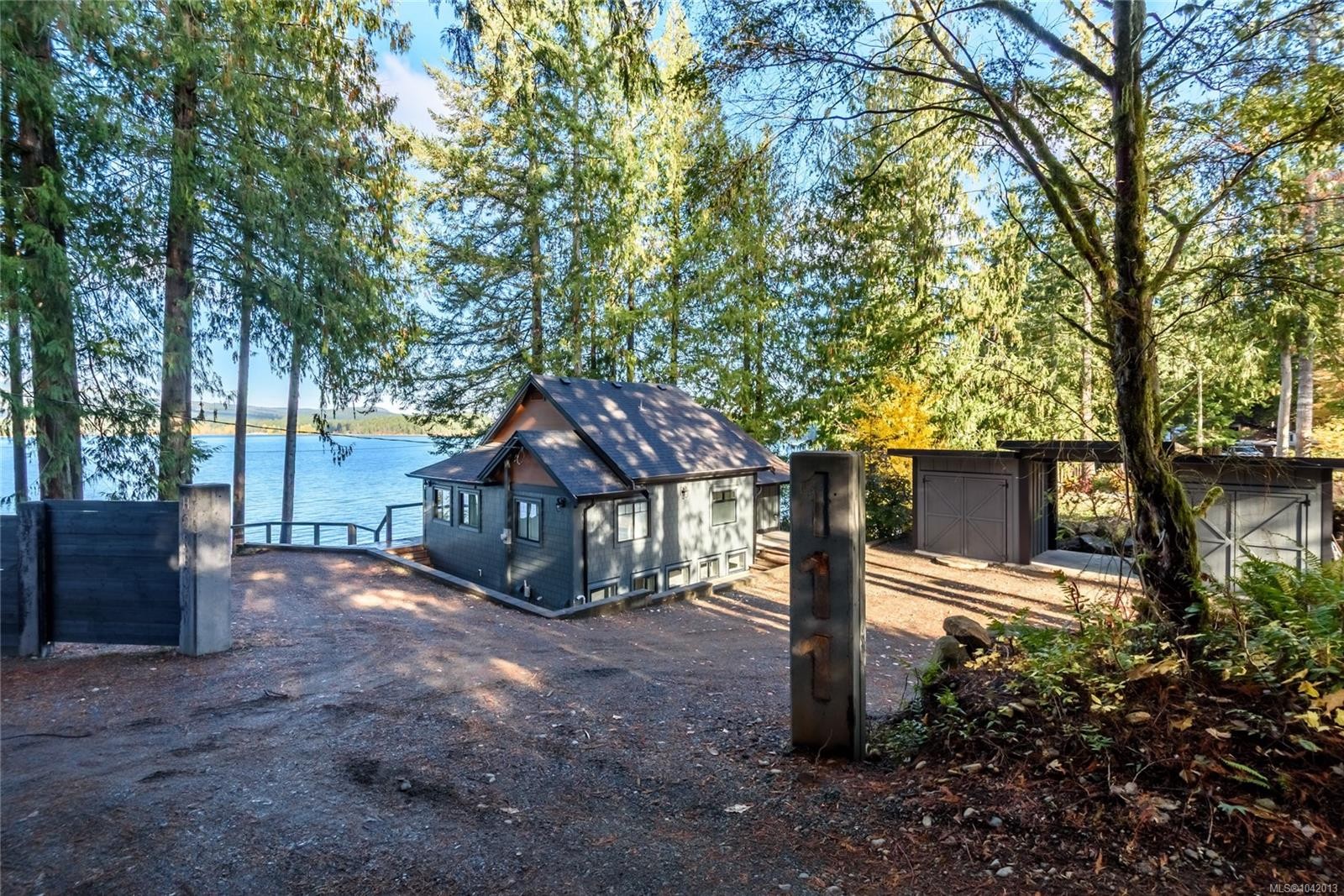 111 Horbury Rd, Cumberland, BC