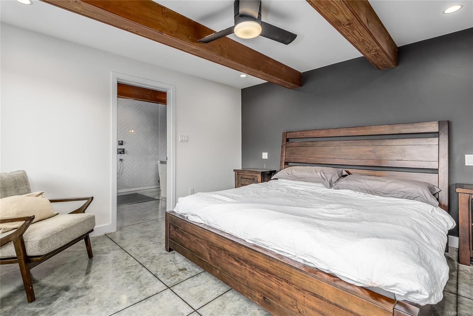 111 Horbury Rd, Cumberland, BC